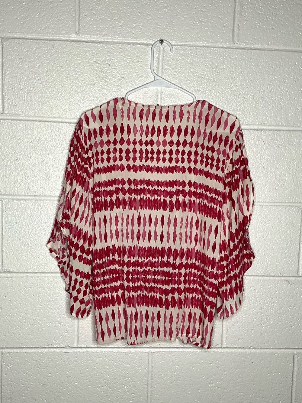 < Love Stitch Geometric Pattern Flare Sleeve Blouse Size Small > - Picture 4 of 4